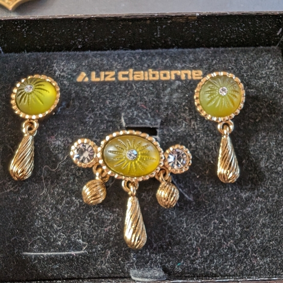 Liz Claiborne, Vintage, earring, brooch, set, original box, green crystal cut - Picture 2 of 6